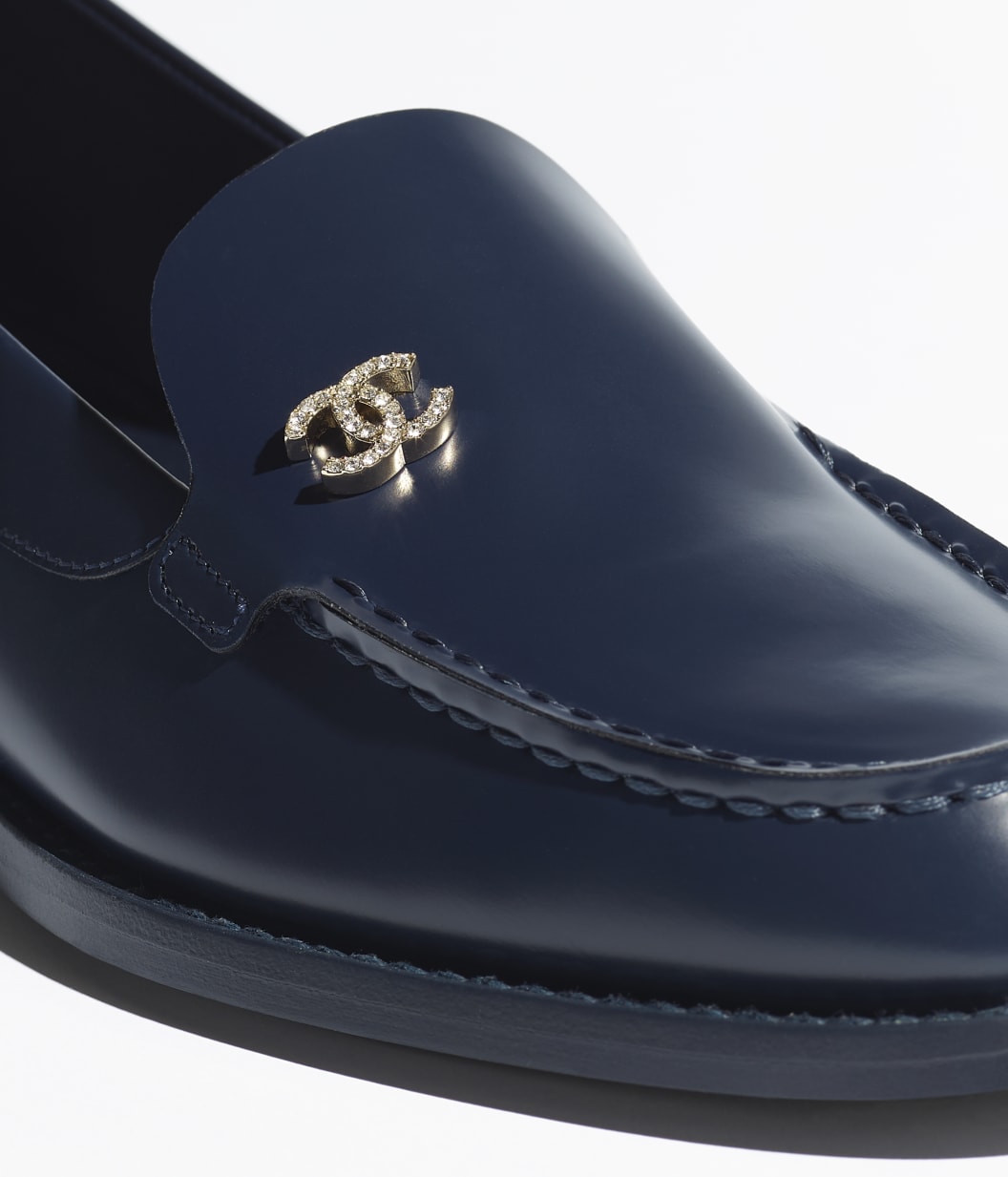 Spring-Summer 2025 Pre-collection Moccasins - Image 3